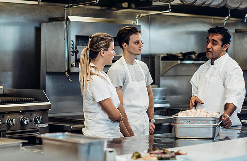 Elevating Culinary Excellence The Role of Performance Coaching for Chefs and Stews